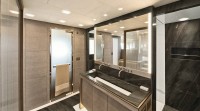 15_mcy105_owners_cabin_ensuite