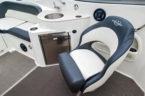 250cr_passenger_seat_optional_refrig_optional_interior